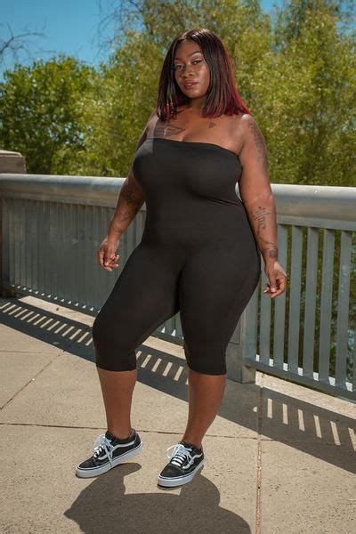 This black pornstar is 1m70 for 57 kg its a nice size and she started in the adult film industry in 2014, at the age of 20. . Ebony tune porn